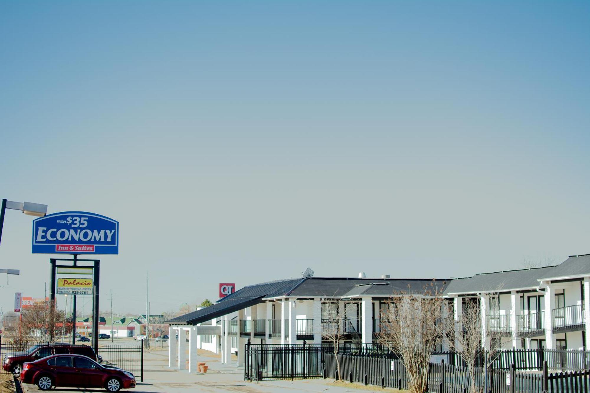 Economy Inn And Suites Талса Экстерьер фото